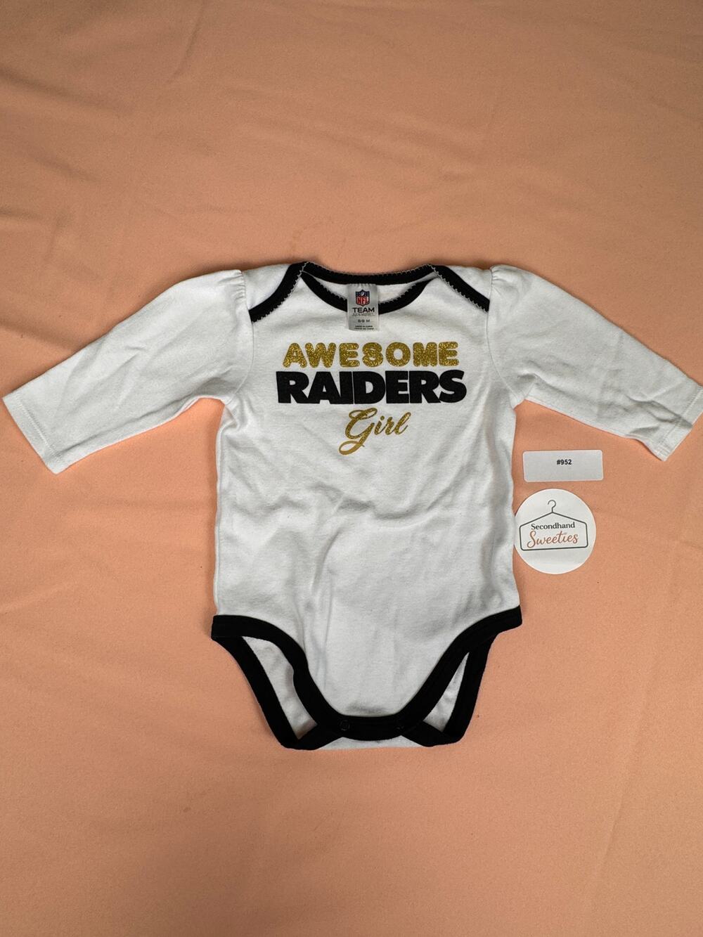 Las Vegas Raiders Baby Long Sleeve Bodysuit 6-9M NFL Team Apparel White #952